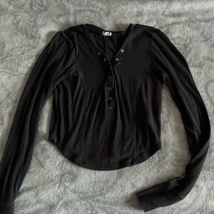 garage button up cropped long sleeve tee